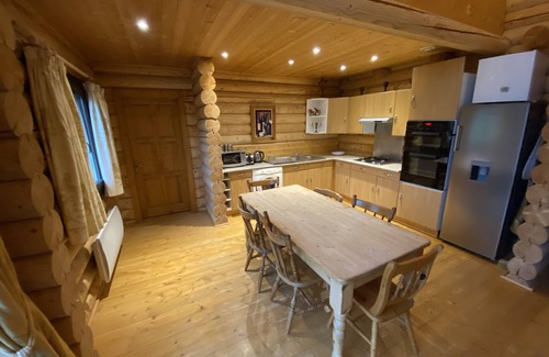 Rochesson Ski Chalet | Chalet Roody Rondin à Rochesson, Chaleureuse et Authentic Chalet en Rondin