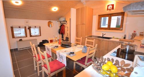 Les Posses-sur-Bex Apartment | Chalet Rouge Coeur