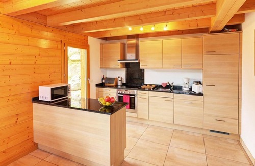 Heremence Ski Chalet | Chalet, sauna, balcony, fireplace or stove, parking, tv, 135m², Thyon