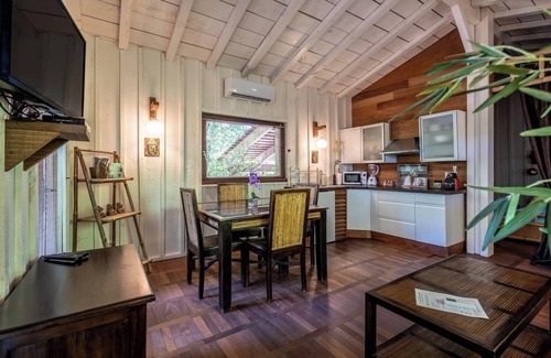 Lacanau Ski Chalet | Chalet "Savannaketh" with Private Terraces and Wi-Fi