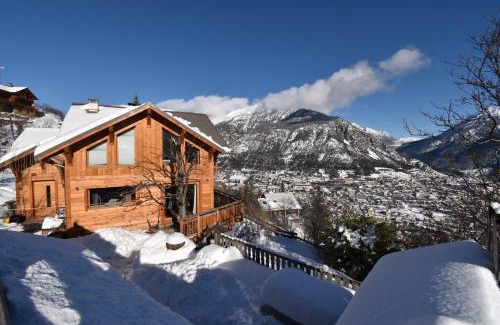 Puy-Saint-Pierre Apartment | CHALET SERRE CHEVALIER AVEC VUE EXCEPTIONNELLE