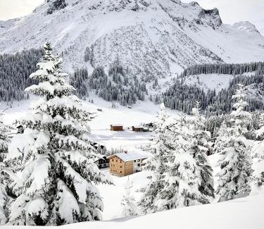 Lech am Arlberg Ski Chalet | Chalet Sonnenhof Lech