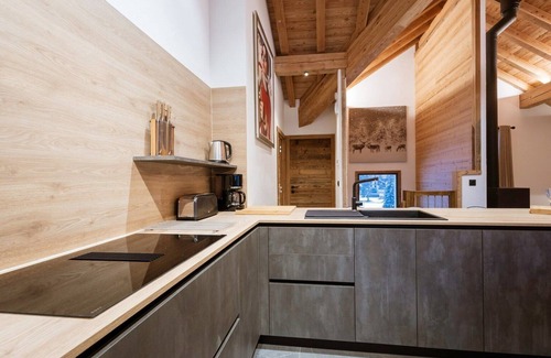 Valloire Ski Chalet | Chalet '-Spa Le Cervin' with Mountain View, Private Terrace and Wi-Fi