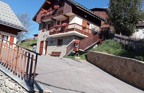 Saint-Jean-d'Arves Ski Chalet | Chalet - St Jean D'Arves