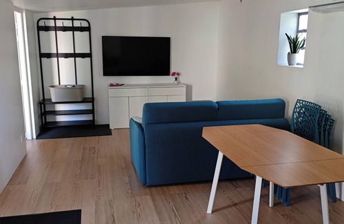Crecy-en-Brie Ski Chalet | Chalet stay