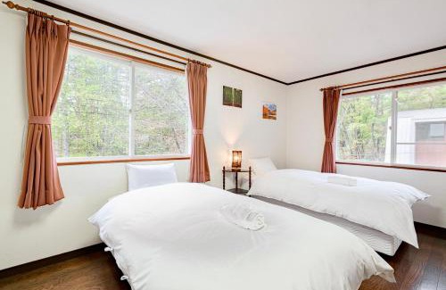 Hokujo Ski Chalet | Chalet Strickland