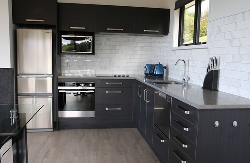 Napier Ski Chalet | Chalet Swen Song, Pacific Heights