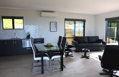 Napier Ski Chalet | Chalet Swen Song, Pacific Heights