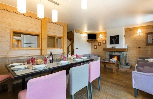 Bergers Ski Chalet | Chalet, terrace, fireplace or stove, parking, tv, 195-200m², Alpe d'Huez