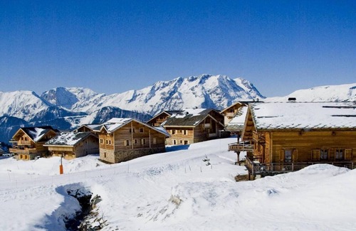Bergers Ski Chalet | Chalet, terrace, fireplace or stove, parking, tv, 195-200m², Alpe d'Huez