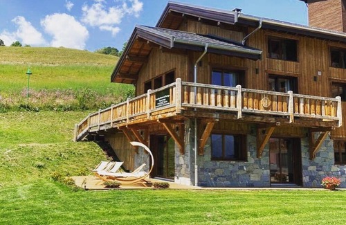 Villarembert Ski Chalet | Chalet THOYA, Sybelles, 15 people, 7 bedrooms, jacuzzi, spa sauna