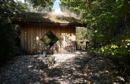 Champfromier Other | Chalet toit vegétalisé
