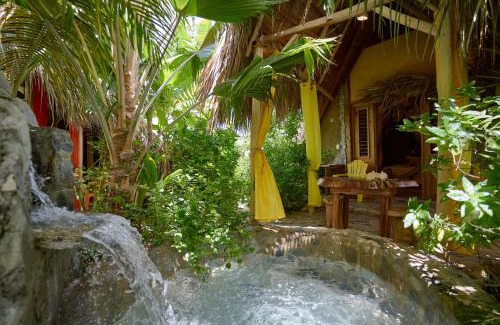 Las Galeras Bed & Breakfast | CHALET TROPICAL Hotel & Restaurant-Pizzeria
