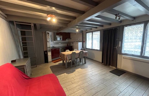 Longevilles-Mont-d'Or Ski Chalet | Chalet typique de Métabief pour vos vacances en famille