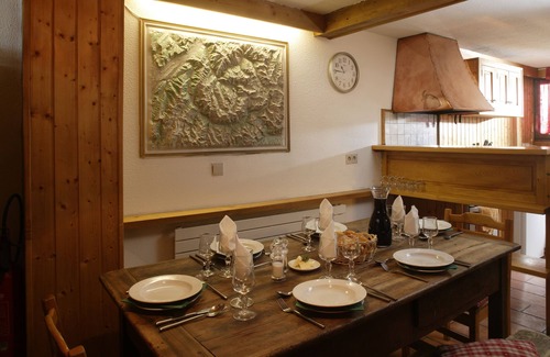 Val-d'Isere Ski Chalet | Chalet Val Rogoney - Val d'Isere