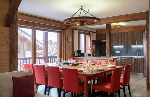Montchavin Ski Chalet | Chalet Versoye self-catered chalet, ensuite beds, spa, boot warmer. Sleeps 12