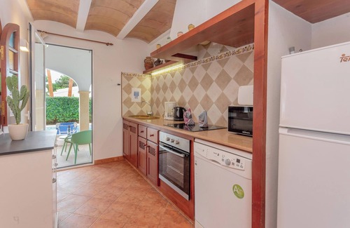 Cala en Blanes House | Chalet Villa El Pinar 2 with Pool, Garden & Wi-Fi