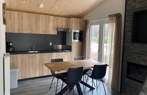 Bosgebied Hoenderloo House | Chalet w/Garden & Views