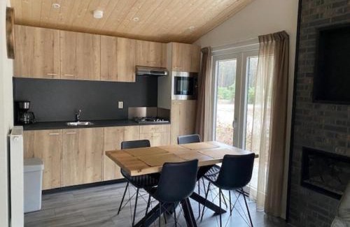 Bosgebied Hoenderloo House | Chalet w Garden & Views, cleaning included