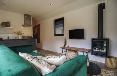 Noordoostelijk van Schaarsbergen House | Chalet with 1 bedroom and a terrace