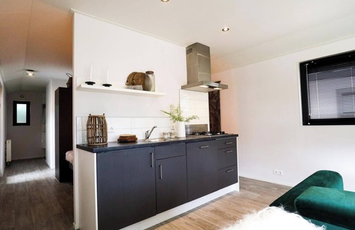 Noordoostelijk van Schaarsbergen House | Chalet with 1 bedroom and a terrace