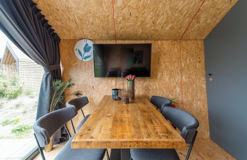 Biddinghuizen House | Chalet with 2 bedrooms and a terrace
