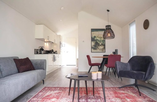 Schaarsbergen House | Chalet with 2 bedrooms and a terrace