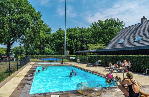 IJhorst House | Chalet with 3 bedrooms and a terrace