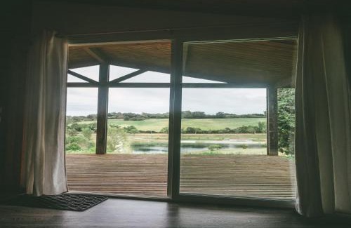 Monclar-de-Quercy Ski Chalet | Chalet with dishwasher on a hill