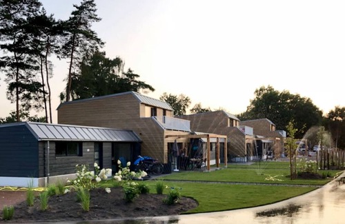 Mol Apartment | Chalet with dishwasher in the green Kempen