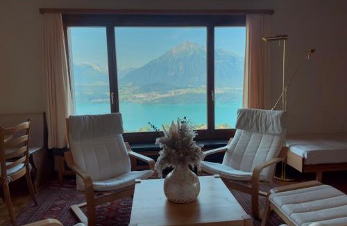 Aeschlen ob Gunten Ski Chalet | Chalet with pool and view of Lake Thun