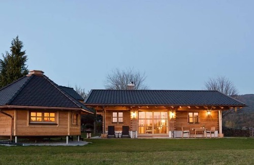 Mauth Apartment | Chalet with sauna and outdoor seating area