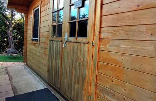 Puget-Ville Ski Chalet | Chalet with spa