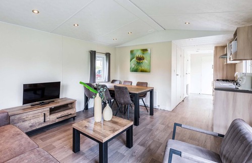 Ede Ski Chalet | Chalet with WiFi, within nature of De Veluwe