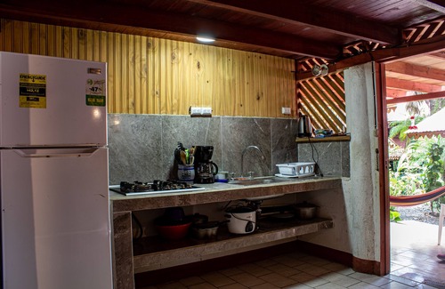 Cahuita Hotel | Chalet Y Cabinas Hibiscus