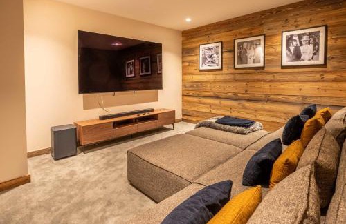 Meribel Ski Chalet | Chalet Yolo with Pool Spa and catering