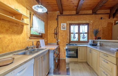 Brod Moravice House | Chalet Zavrh with Private Heated Pool, Zavrh, Croatia