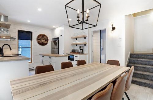 Stoneham Ski Chalet | Chalets Alpins - 12 Chemin Alpin