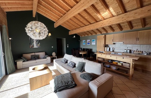 Grande-Riviere Ski Chalet | CHALETS INDEPENDENT BEAUTIFUL VIEW ON LAKE