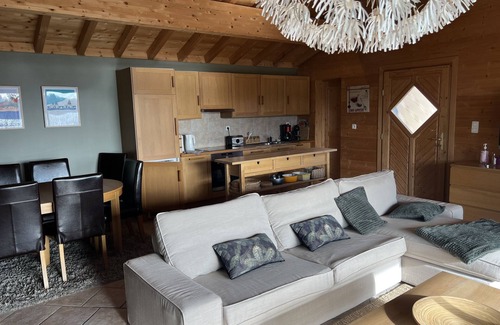 Grande-Riviere Ski Chalet | CHALETS INDEPENDENT BEAUTIFUL VIEW ON LAKE