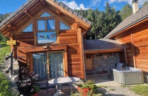 Saint-Michel-de-Chaillol Ski Chalet | Chalets Shangrila