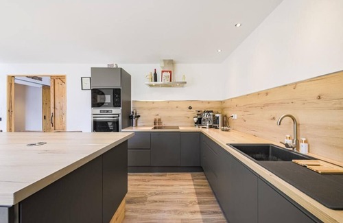 Clelles Apartment | Chaleureux Logement Haut de Gamme en Plein Coeur du Trièves. Animaux Acceptés !