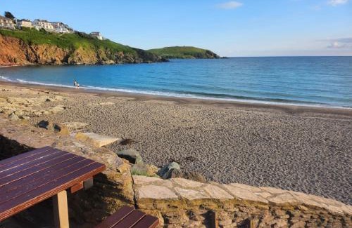 Challaborough Ski Chalet | Challaborough Bay Caravan Sleeps 8 - Pet Friendly