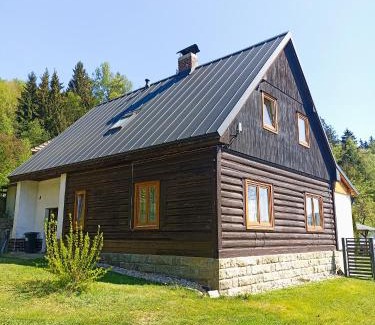 Tanvald Ski Chalet | Chalupa Emma