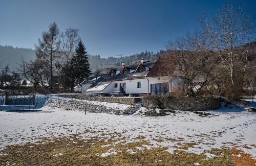 Zacler House | Chalupa na Bobru