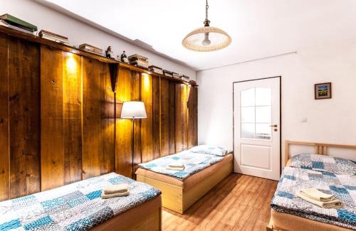 Hlohovec House | Chalupka