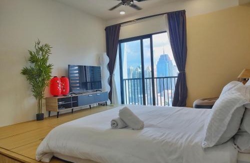 Chow Kit Apartment | Chamber Residence Klcc & kl tower view with balcony