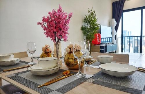 Chow Kit Apartment | Chamber Residence Klcc & kl tower view with balcony