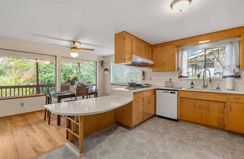 University Place House | Chambers Bay Golf House in University Place, WA