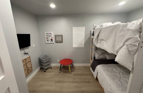 University Place Apartment | Chambers Bay LodgennLocated in beautiful University Place